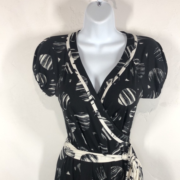 BCBGMAXAZRIA black and white dot faux wrap dress size xs - Picture 2 of 10